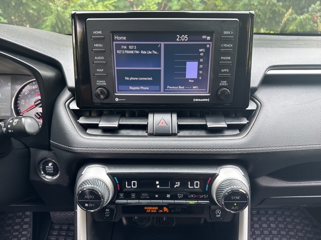 2022 Toyota RAV4 XLE photo 23