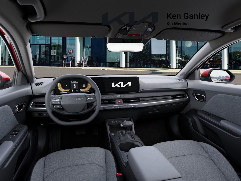 2025 Kia K4 LXS photo 12