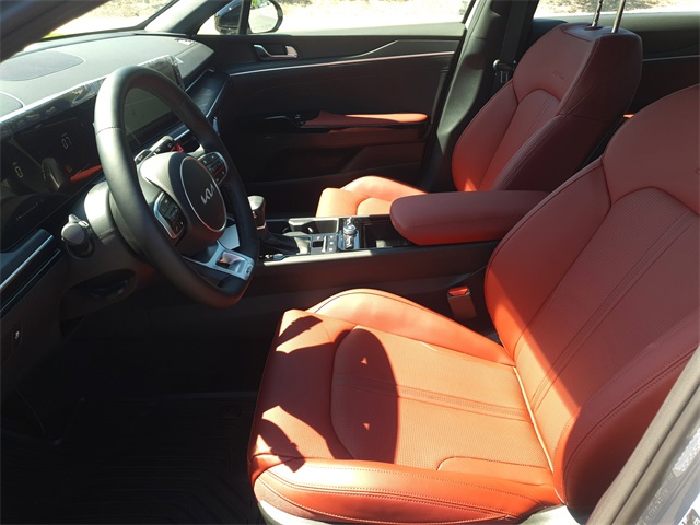 2025 Kia K5 GT-Line photo 14