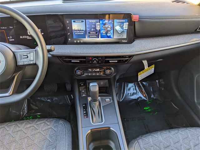 2026 Nissan Kicks SV photo 9