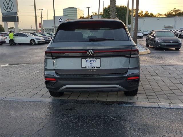 2025 Volkswagen Taos S photo 4