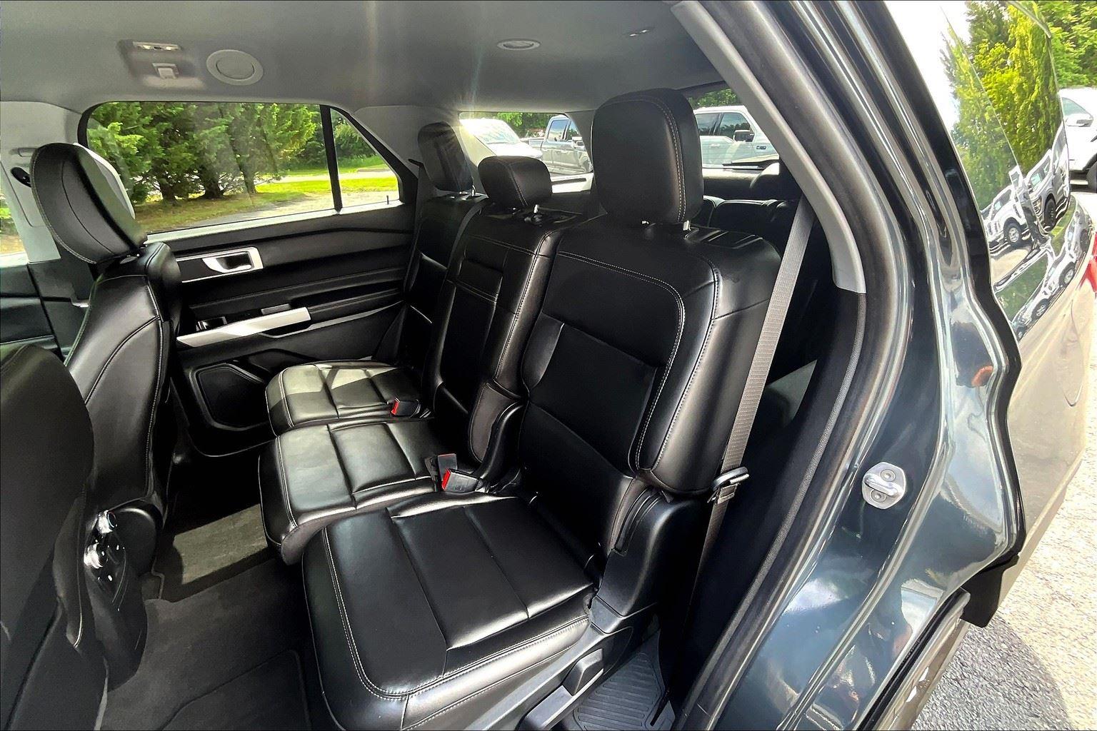 2022 Ford Explorer XLT photo 25