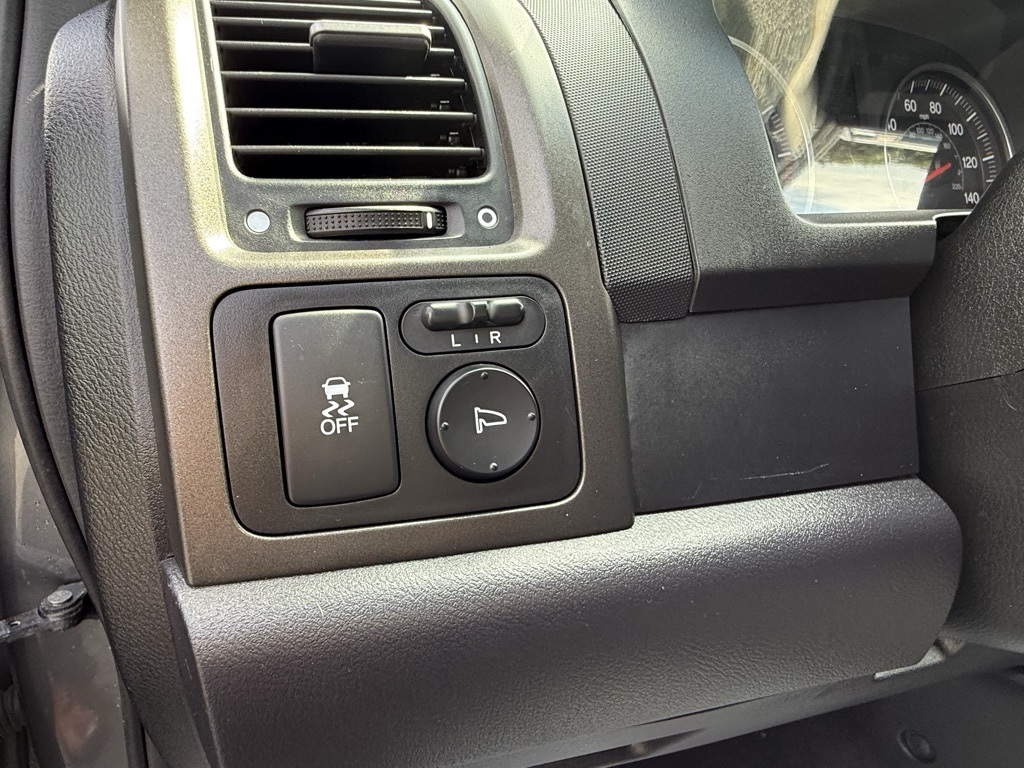 2011 Honda CR-V SE photo 15