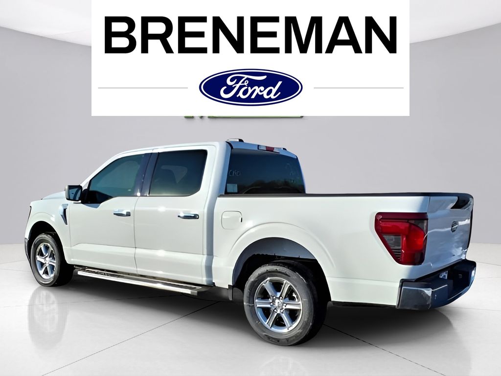 2025 Ford F-150 XLT photo 2