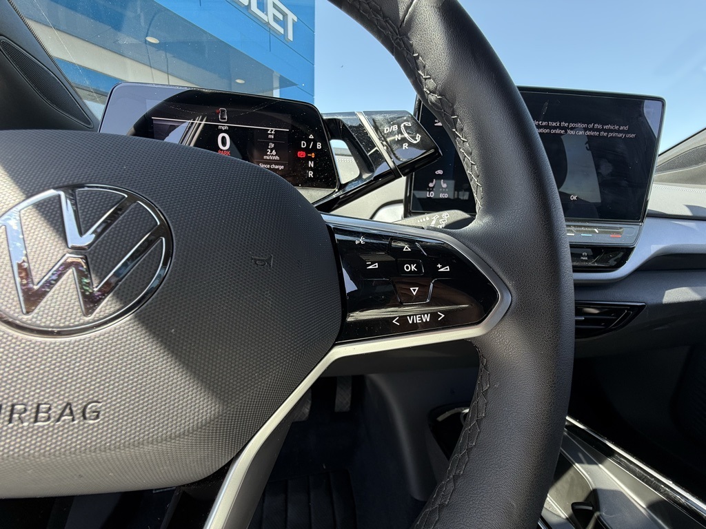 2023 Volkswagen ID.4 Pro photo 14