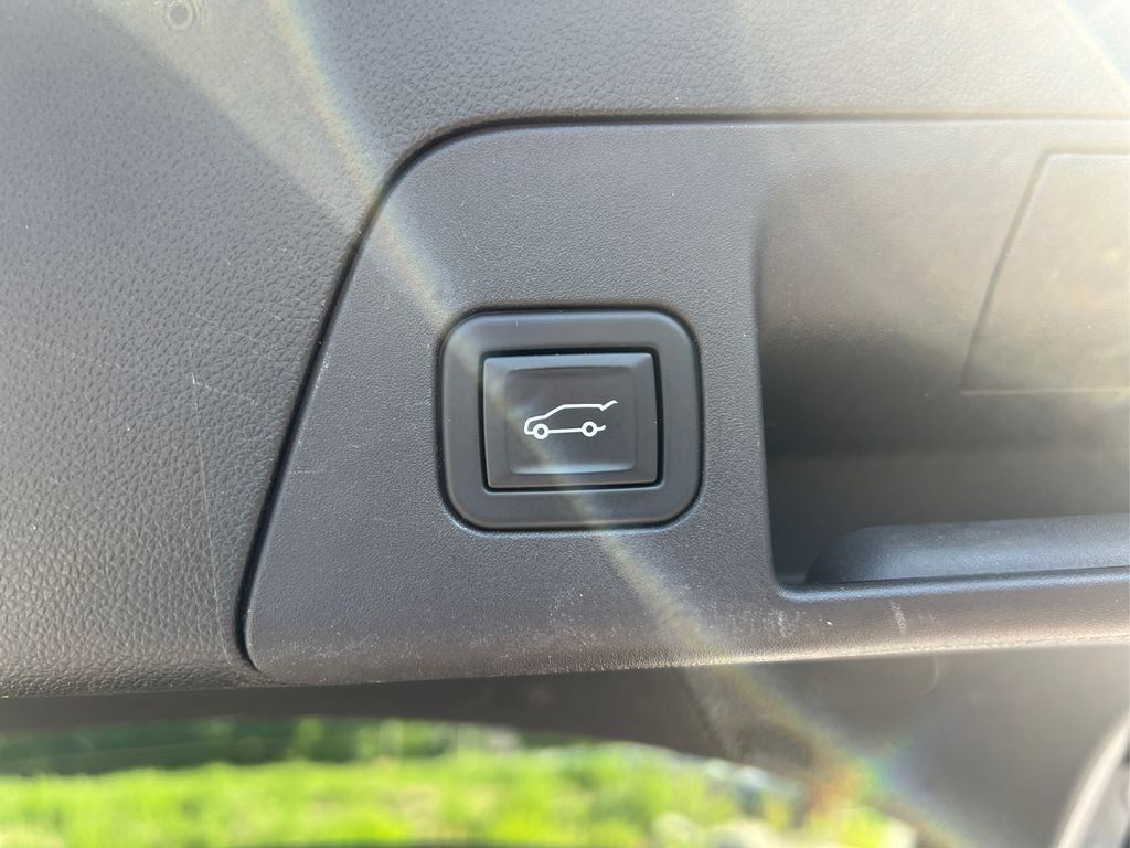2023 Buick Envision Preferred photo 13