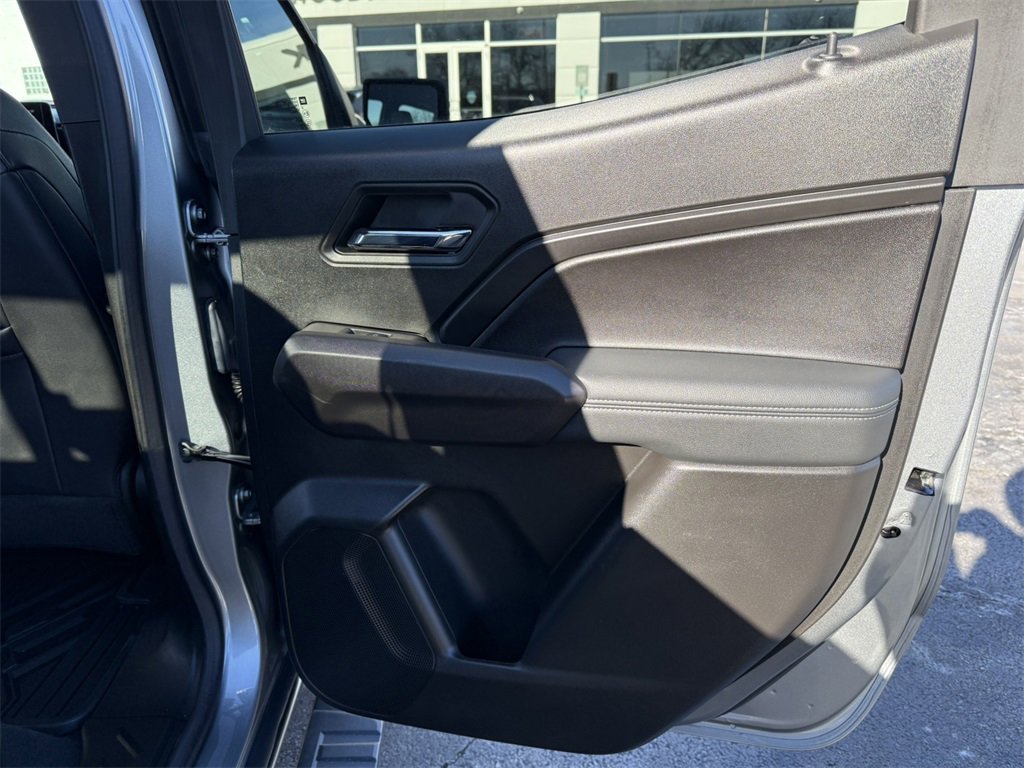 2024 CHEVROLET COLORADO - Image 32