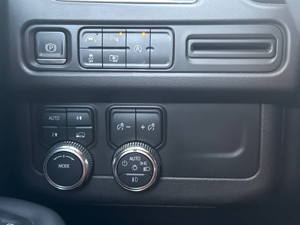 2023 Gmc Yukon SLT photo 22
