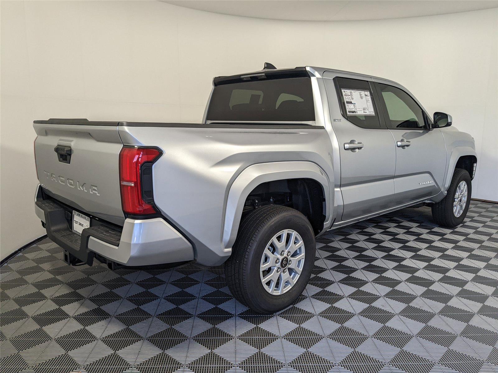 2025 Toyota Tacoma SR5 Double Cab photo 22