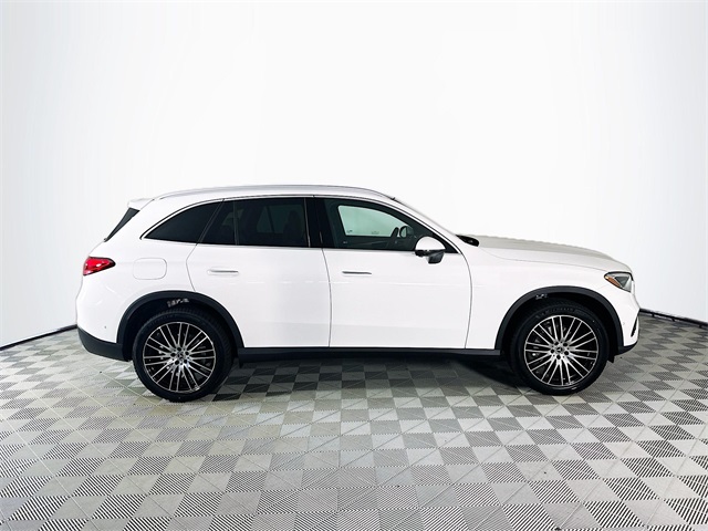 2026 Mercedes Benz GLC 300 4MATIC photo 8