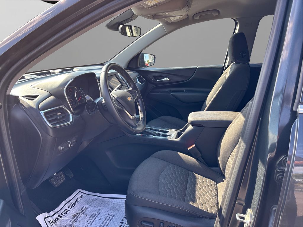 2020 Chevrolet Equinox LT photo 9
