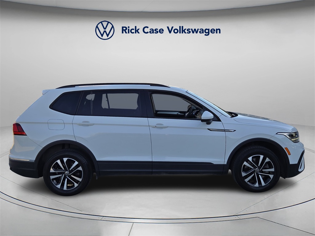 2022 Volkswagen Tiguan S photo 2