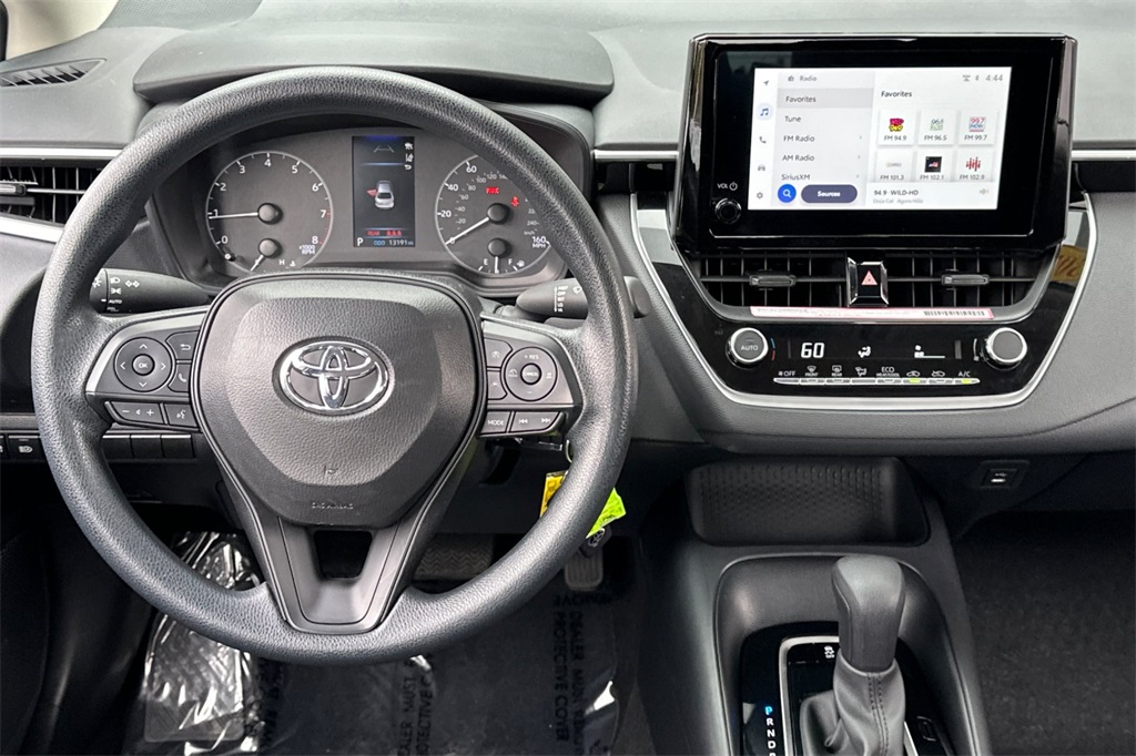 2024 Toyota Corolla LE photo 12