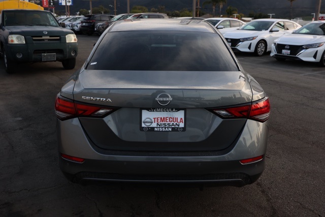 2025 Nissan Sentra S photo 4