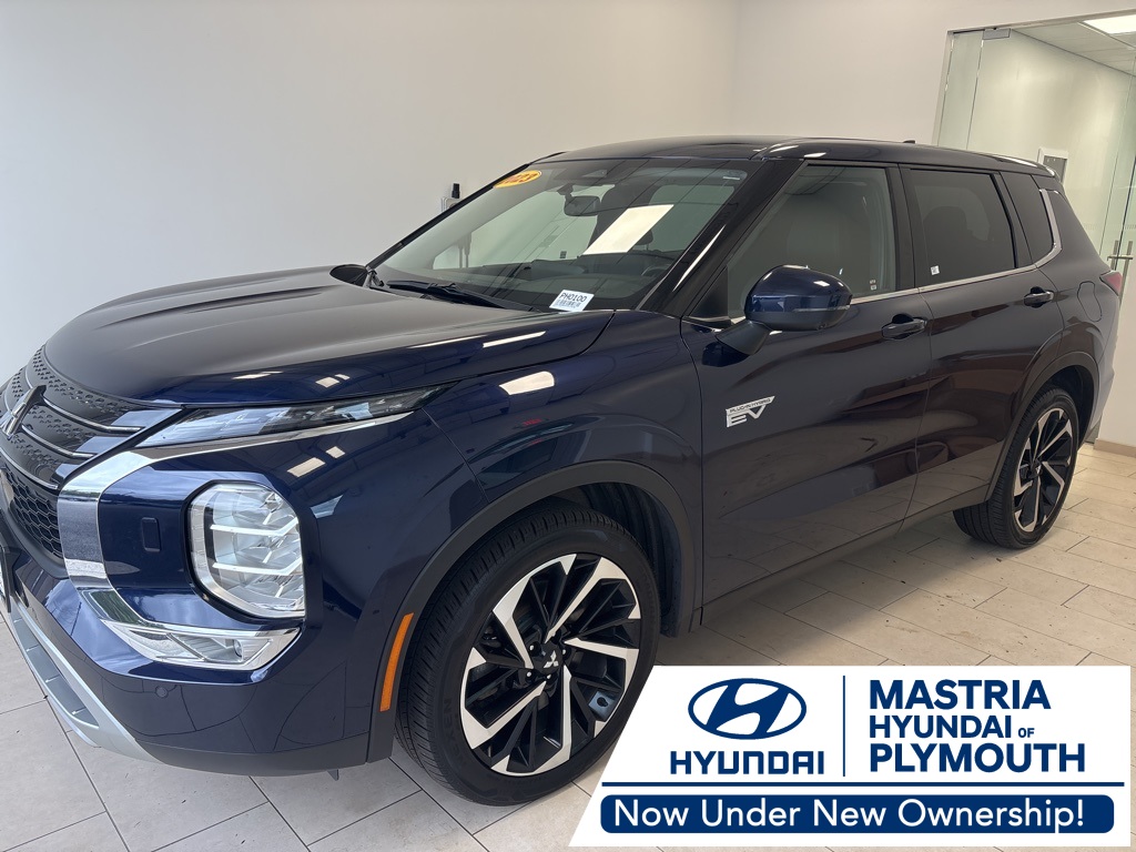 2023 Mitsubishi Outlander Plug-In Hybrid SE