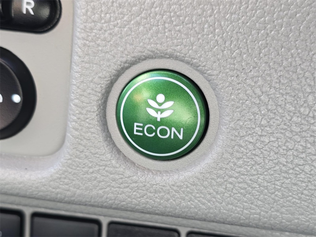 2021 Honda Pilot Special Edition photo 8