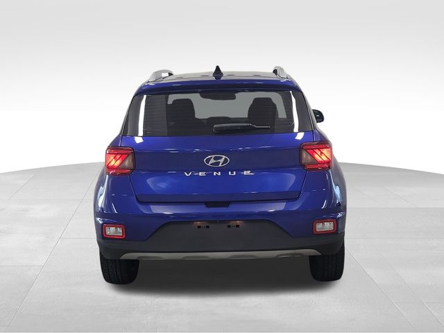 2022 Hyundai Venue SEL Limited photo 4