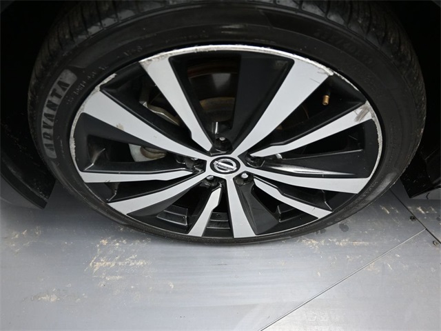 2023 Nissan Maxima SV photo 16