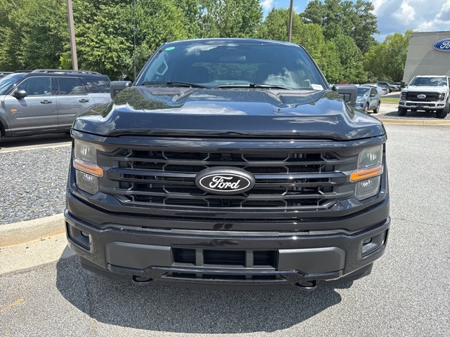 2025 Ford F-150 XLT photo 3