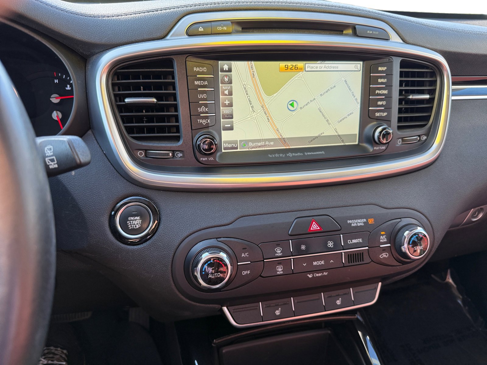 2017 Kia Sorento SX photo 9