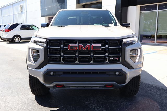 2026 Gmc Canyon AT4 photo 2