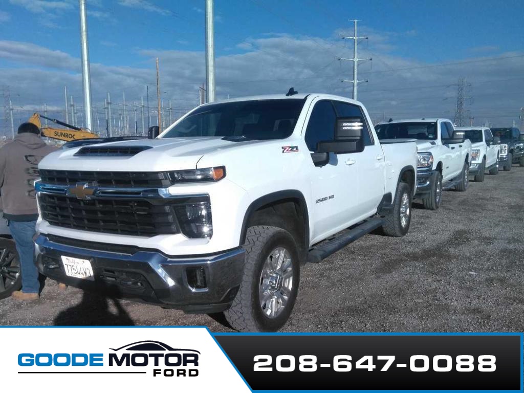 2024 Chevrolet Silverado 2500HD LT's photo