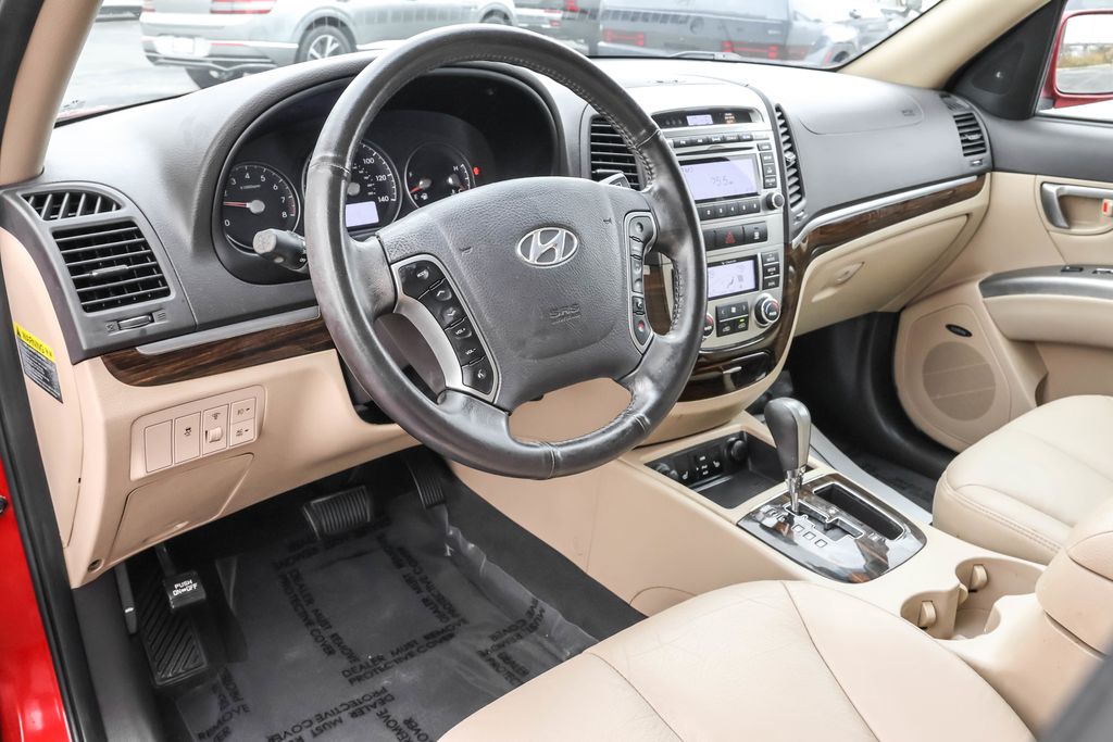2011 Hyundai Santa Fe Limited photo 2