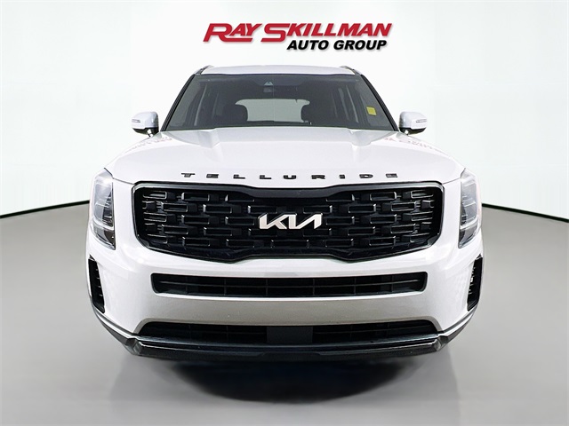 2022 Kia Telluride EX photo 2