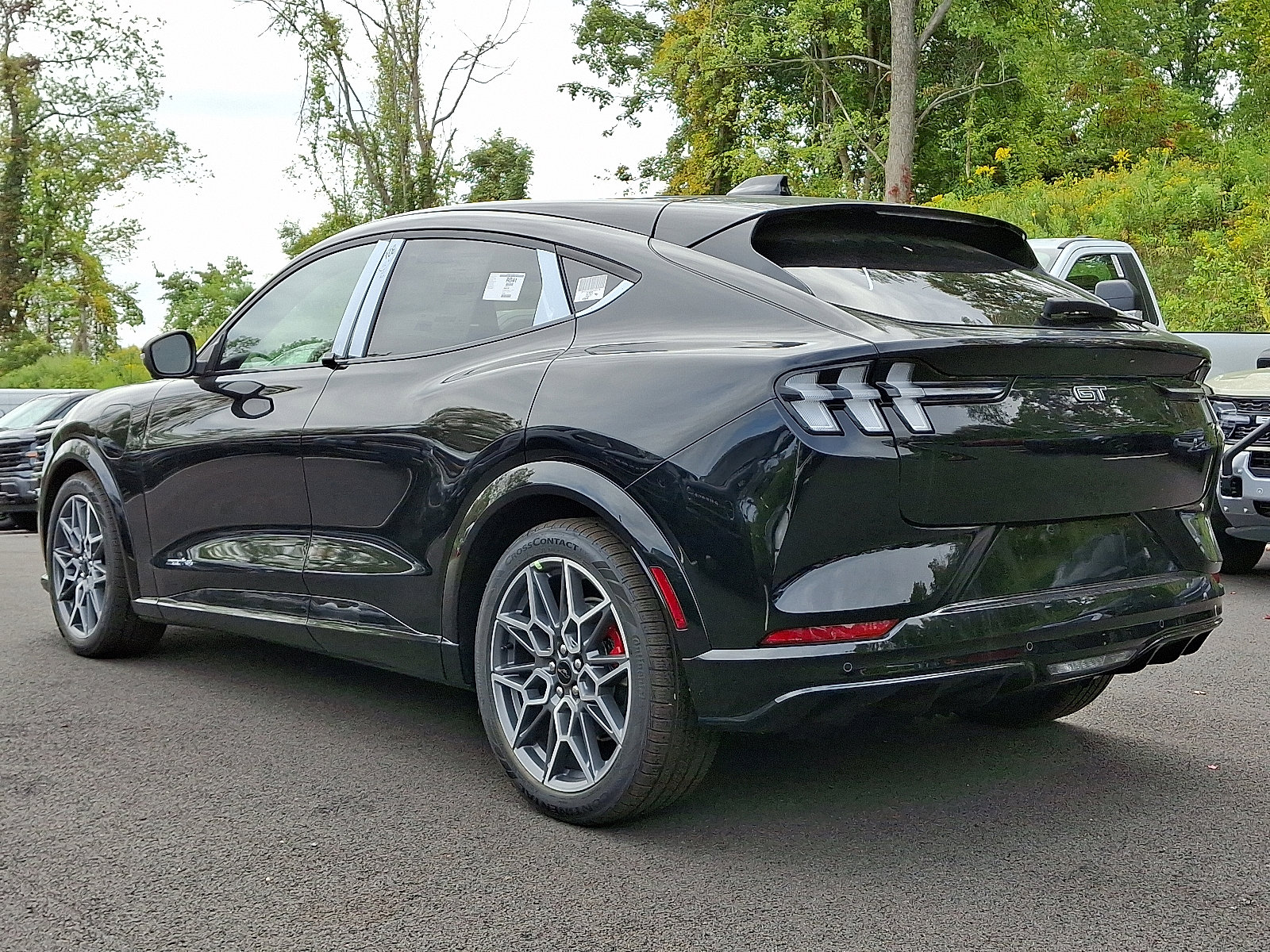 2025 Ford Mustang Mach-E GT photo 3