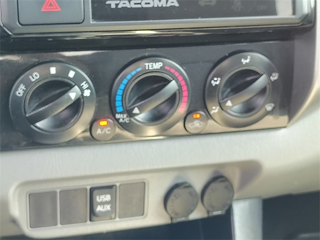 2015 Toyota Tacoma Base photo 21