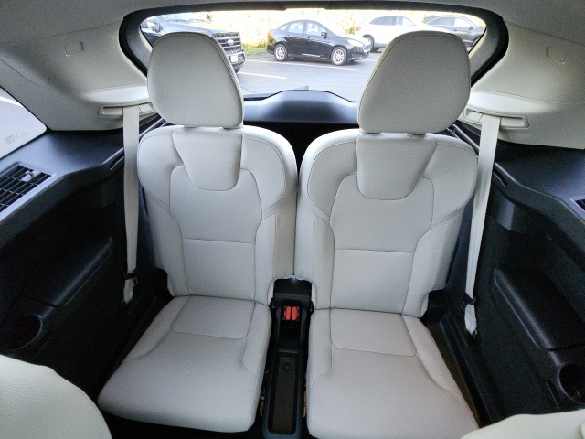 2024 Volvo XC90 Plus photo 35
