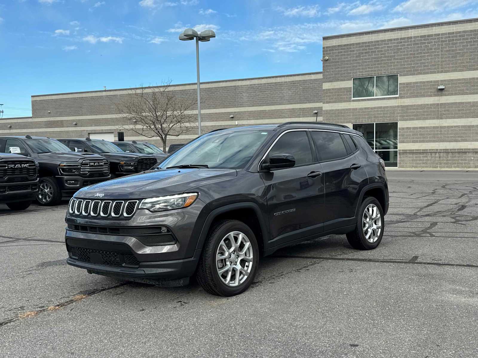 2023 Jeep Compass Latitude Lux