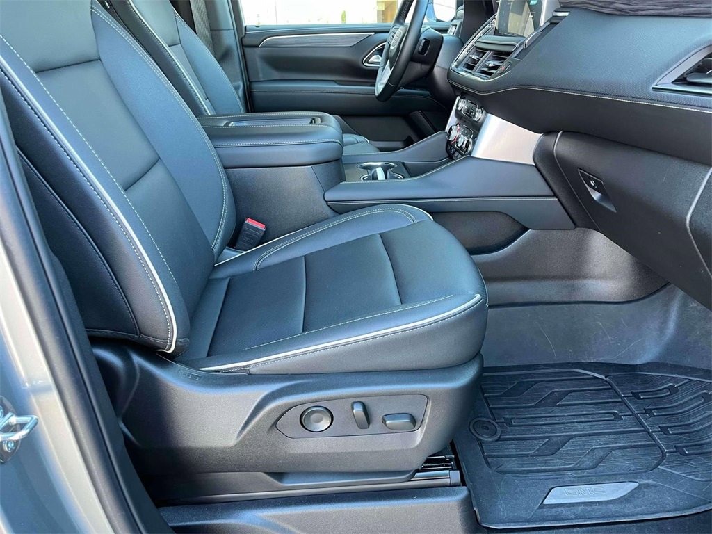 2024 Gmc Yukon XL SLT photo 24