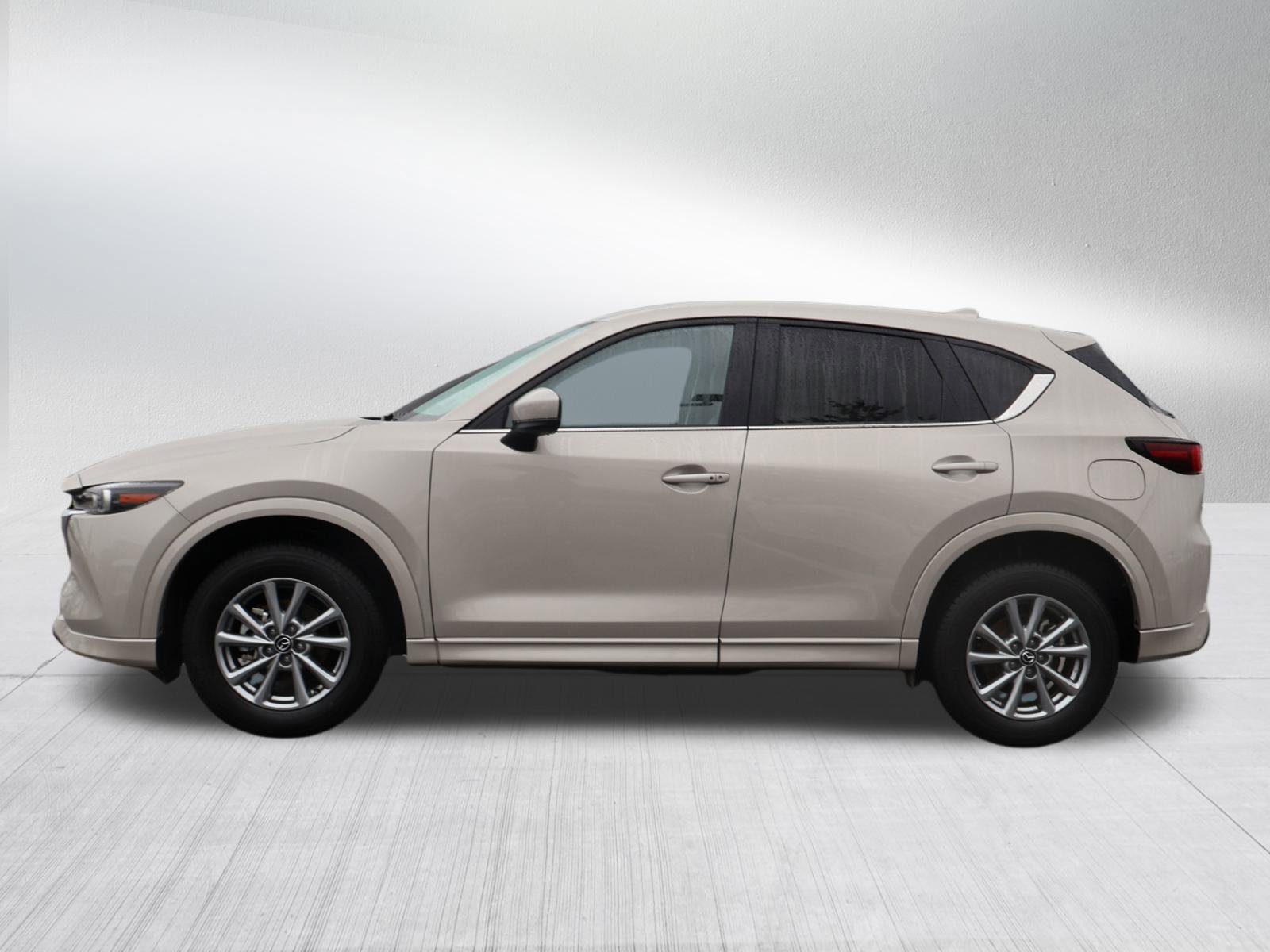 2025 Mazda CX-5 2.5 Select photo 4