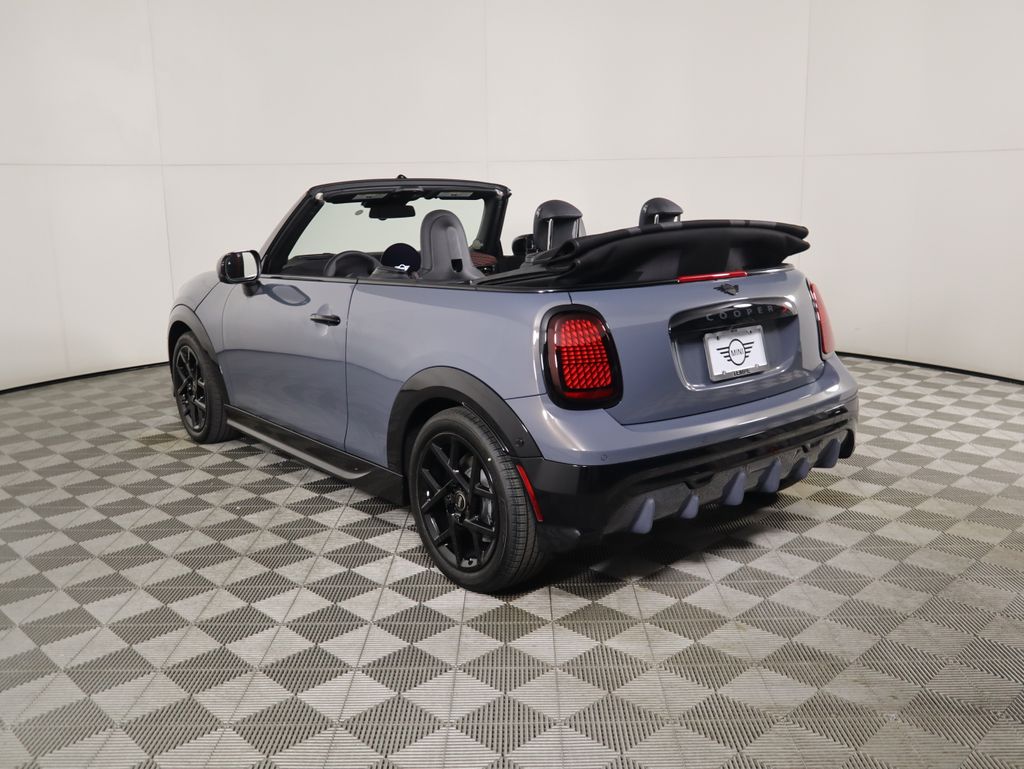 2026 Mini Cooper Convertible Iconic photo 7