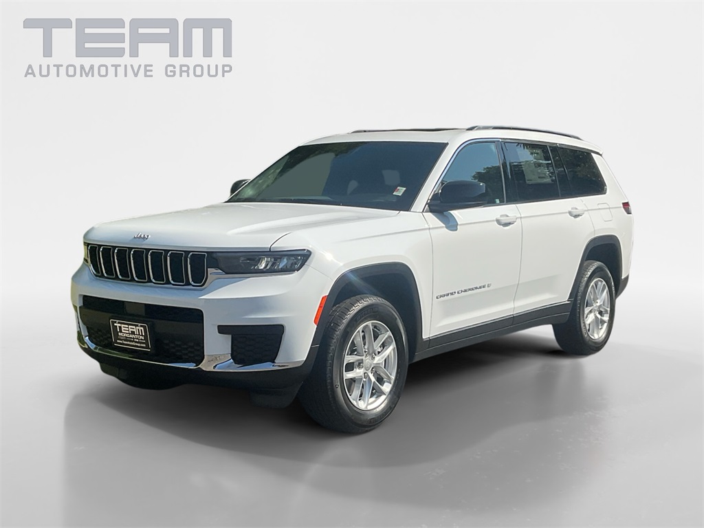 2025 Jeep Grand Cherokee Laredo X photo 3