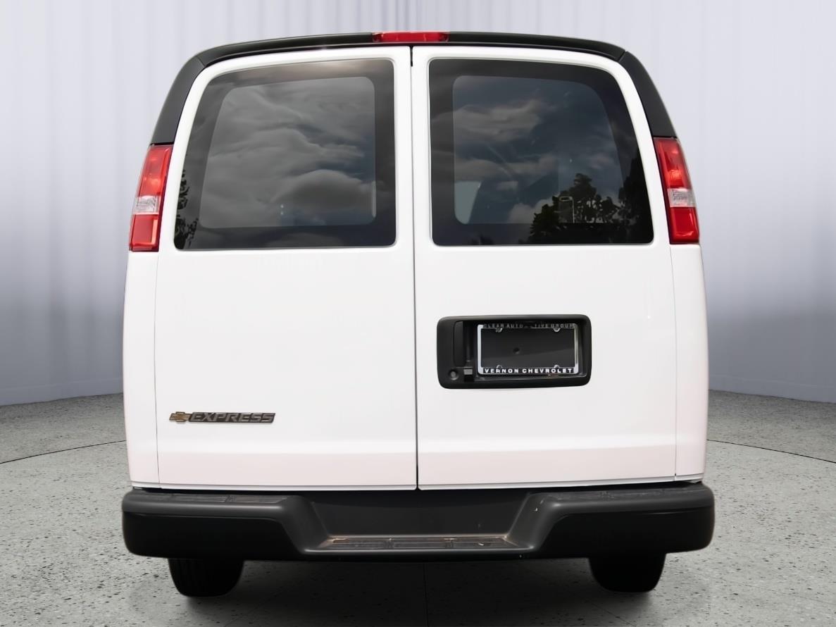 2025 Chevrolet Express Cargo 2500 photo 6