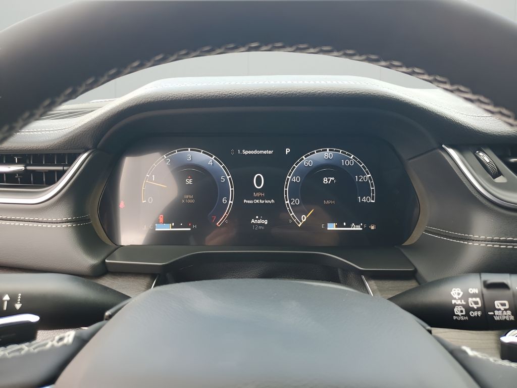 2025 Jeep Grand Cherokee Limited photo 35