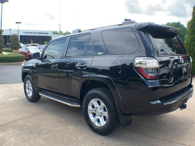 2019 Toyota 4Runner SR5 photo 6
