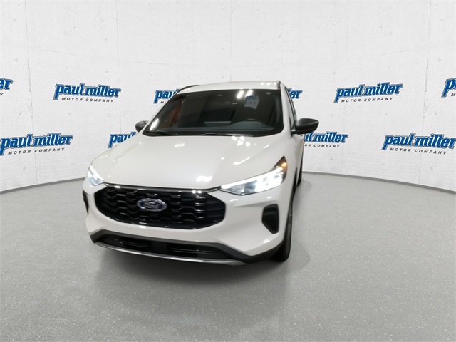 2026 Ford Escape ST-Line photo 4