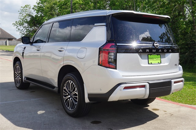 2025 Nissan Armada SL photo 4
