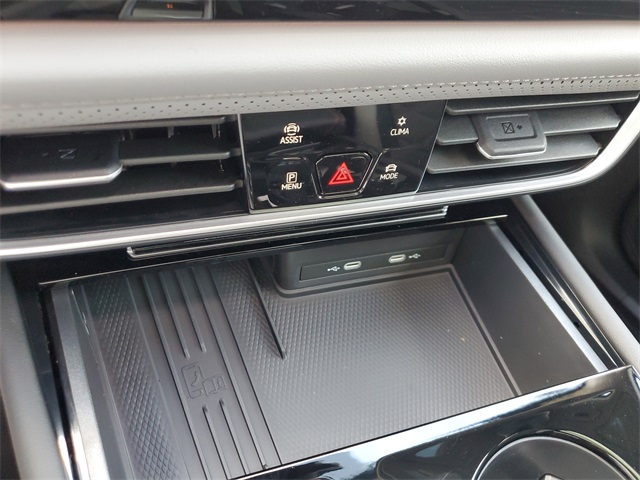 2025 Volkswagen Atlas Peak Edition SE photo 28