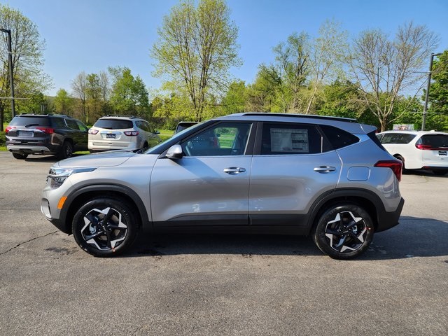 2026 Kia Seltos EX photo 4