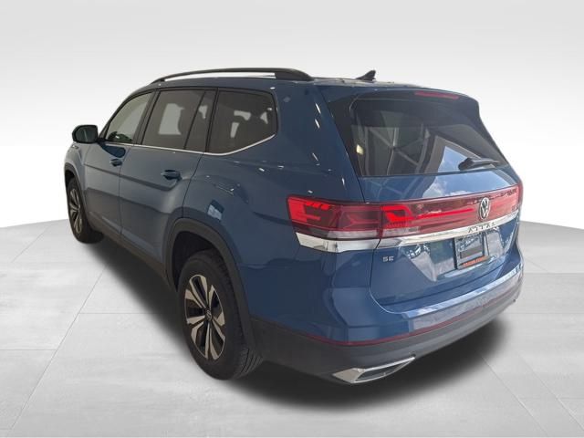 2025 Volkswagen Atlas SE photo 3