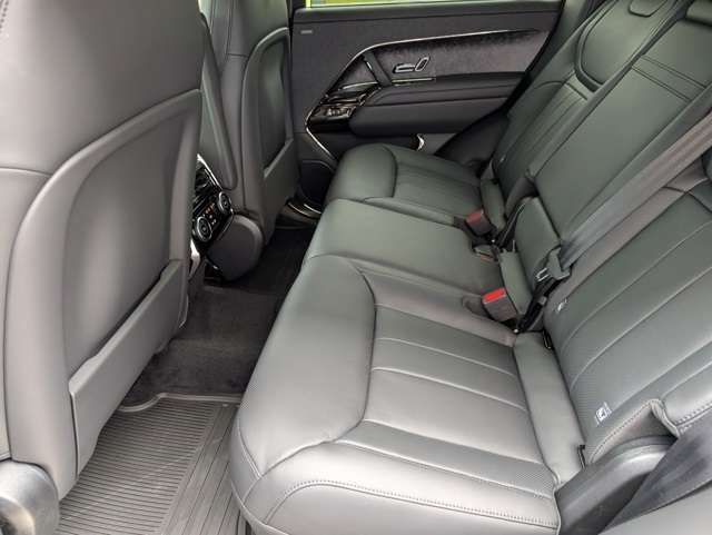 2025 Land Rover Range Rover Sport SE photo 20