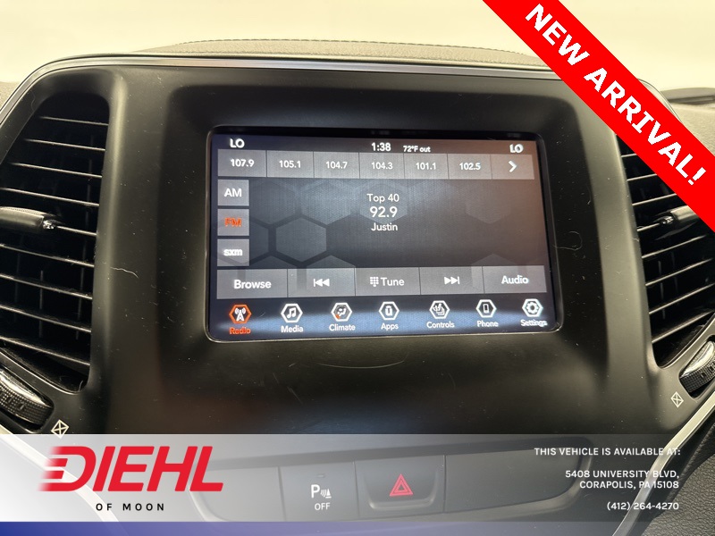 2019 Jeep Cherokee Altitude photo 27