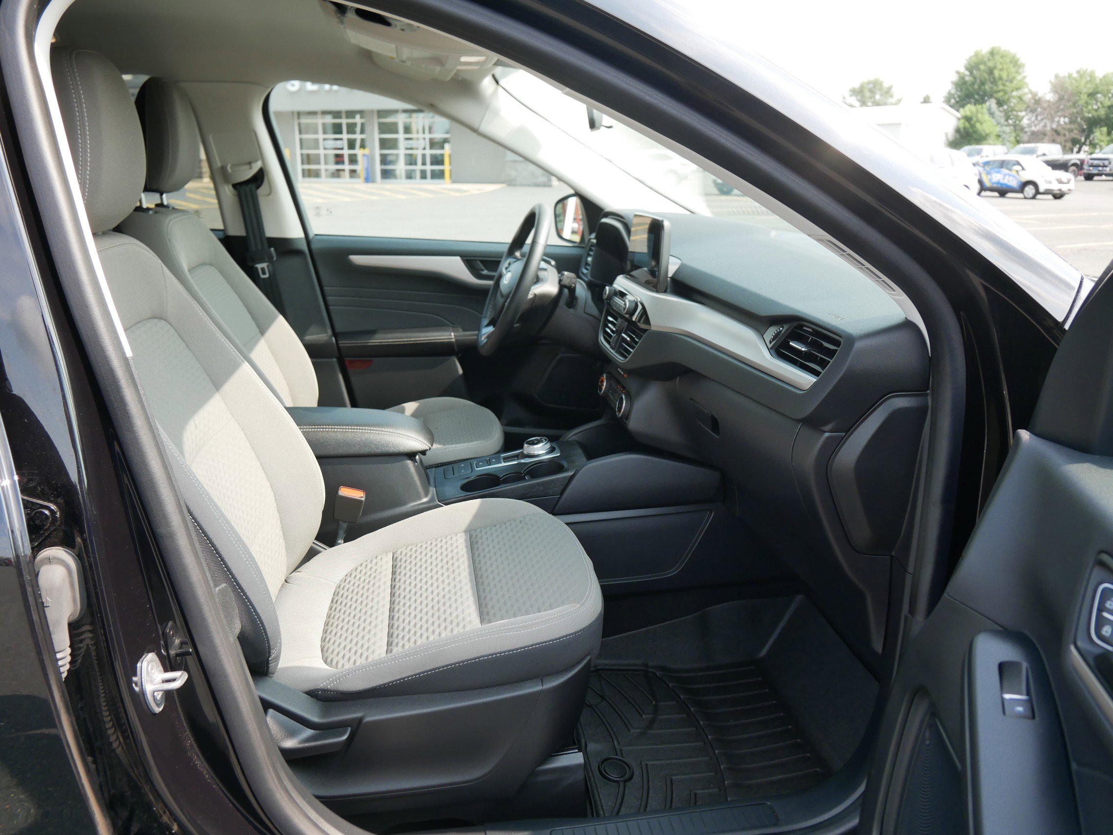 2022 Ford Escape SE photo 9