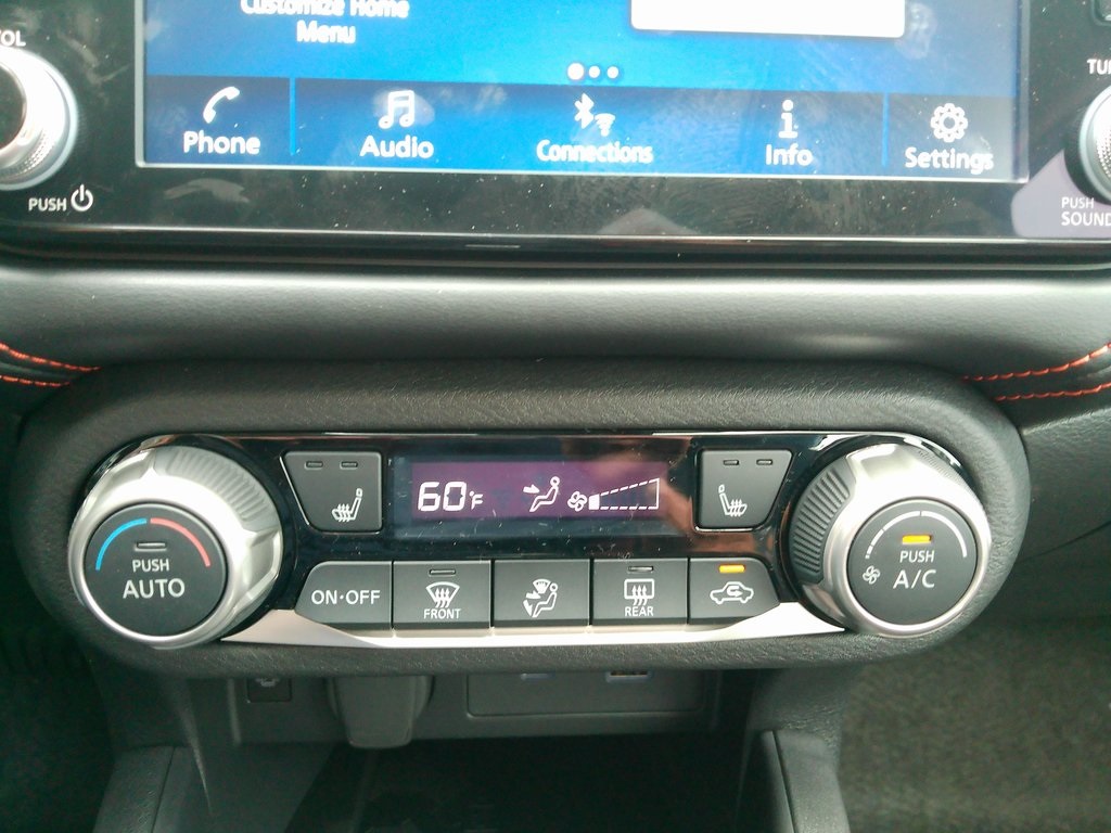 2025 Nissan Versa SR photo 36