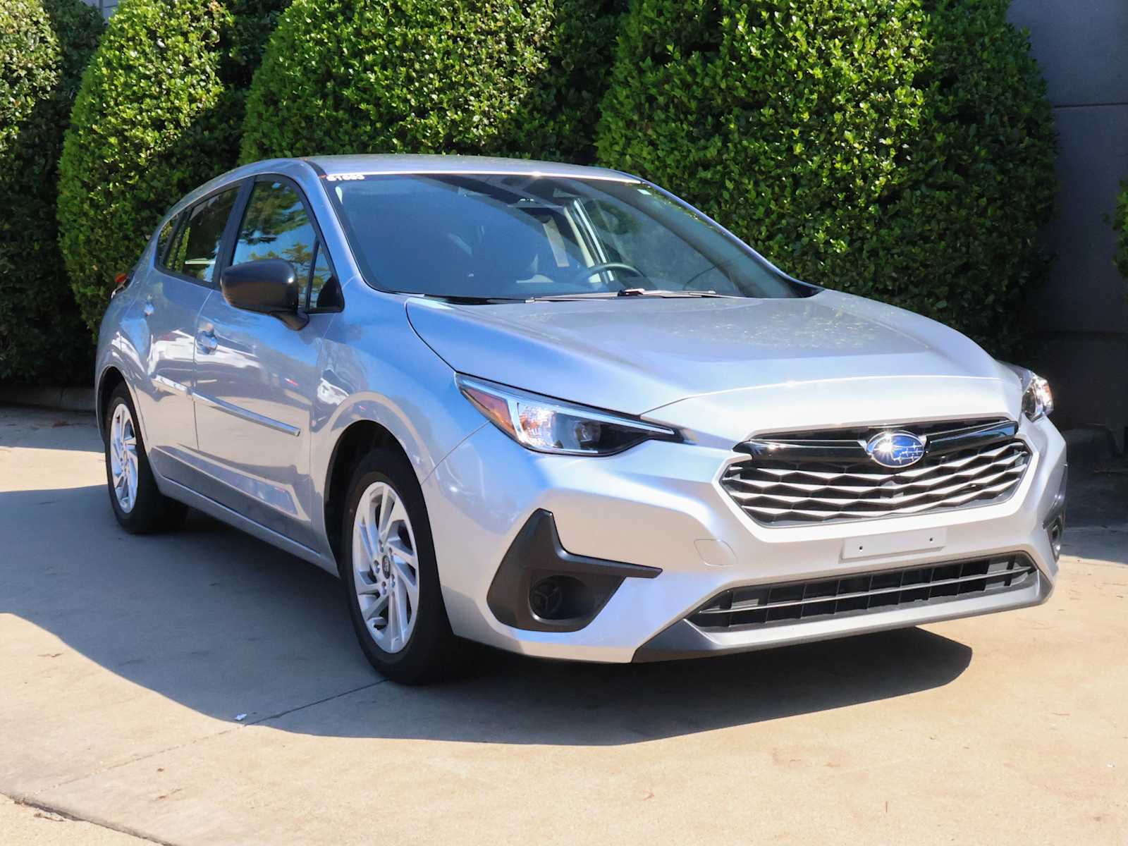 2025 Subaru Impreza Base photo 3