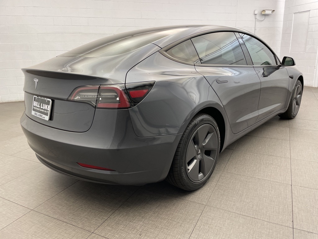 2023 Tesla Model 3 photo 3